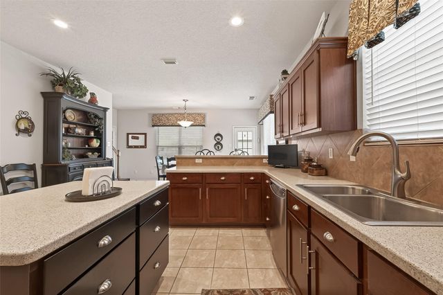 522 Beauregard Drive, Conroe, TX 77302