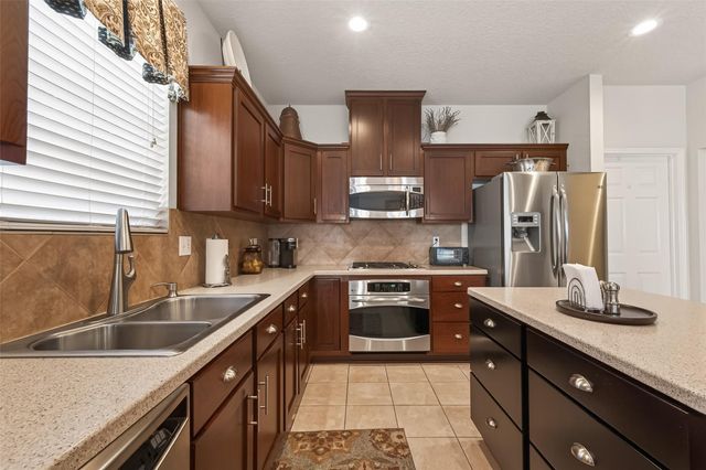 522 Beauregard Drive, Conroe, TX 77302