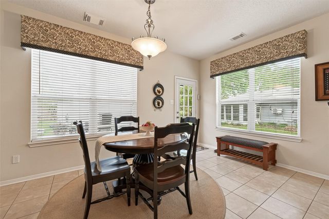 522 Beauregard Drive, Conroe, TX 77302