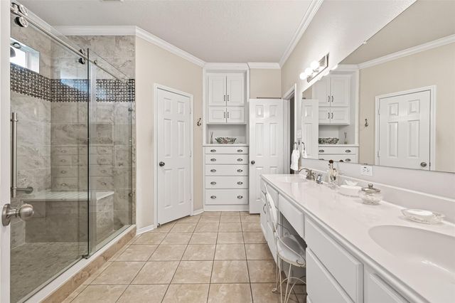 522 Beauregard Drive, Conroe, TX 77302