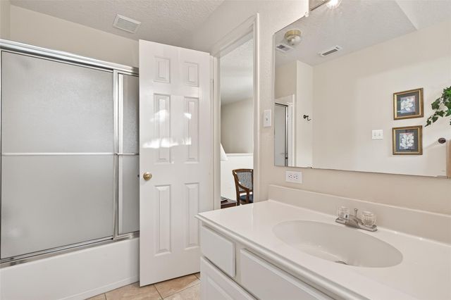 522 Beauregard Drive, Conroe, TX 77302