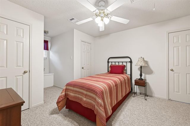 522 Beauregard Drive, Conroe, TX 77302