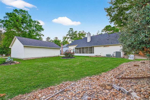 522 Beauregard Drive, Conroe, TX 77302