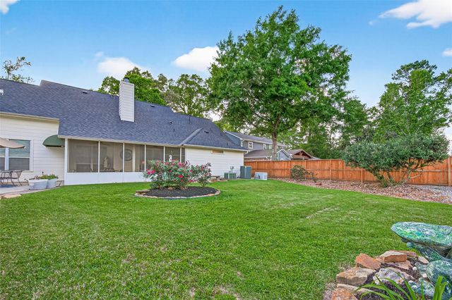 522 Beauregard Drive, Conroe, TX 77302