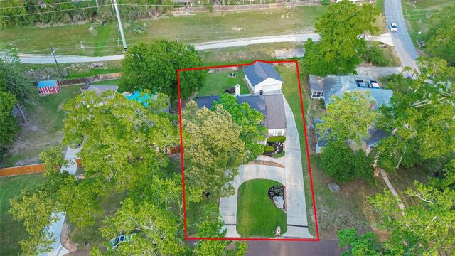 522 Beauregard Drive, Conroe, TX 77302