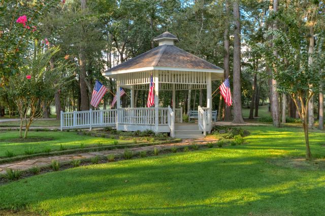 522 Beauregard Drive, Conroe, TX 77302