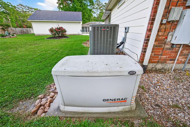 522 Beauregard Drive, Conroe, TX 77302