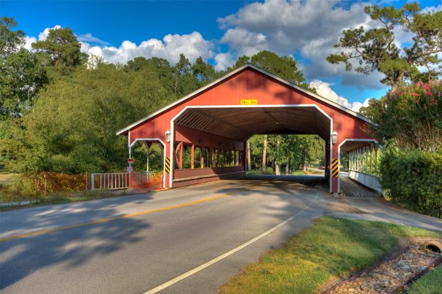 522 Beauregard Drive, Conroe, TX 77302