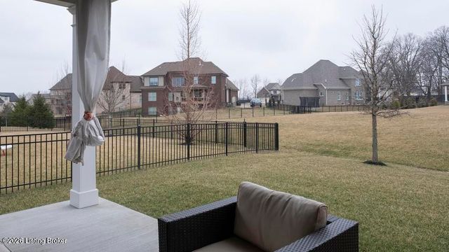 5300 Pebble Creek Pl, Louisville, KY 40241