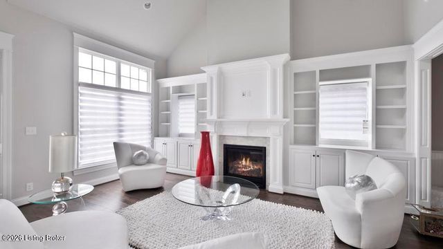 5300 Pebble Creek Pl, Louisville, KY 40241
