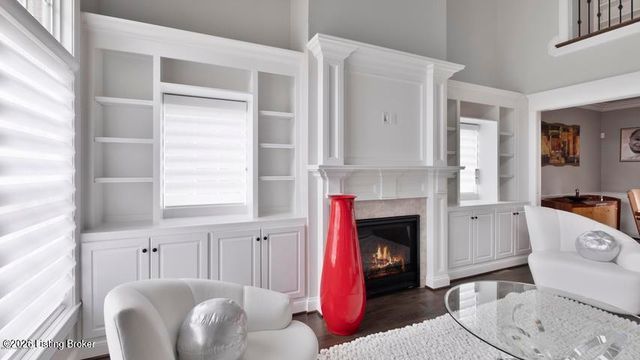 5300 Pebble Creek Pl, Louisville, KY 40241