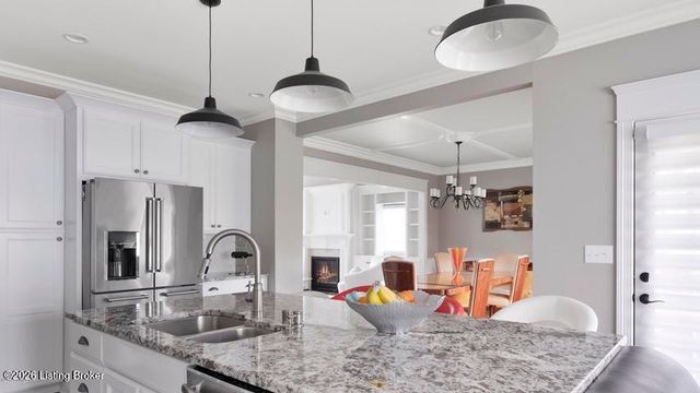 5300 Pebble Creek Pl, Louisville, KY 40241