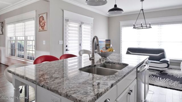 5300 Pebble Creek Pl, Louisville, KY 40241