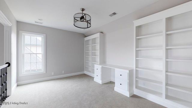 5300 Pebble Creek Pl, Louisville, KY 40241
