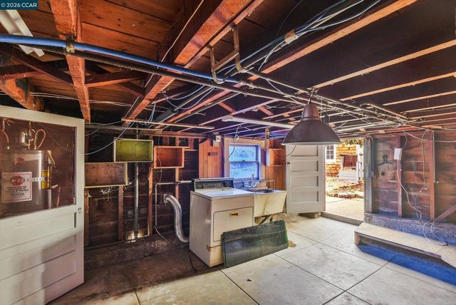 3750 Angelo Ave, Oakland, CA 94619