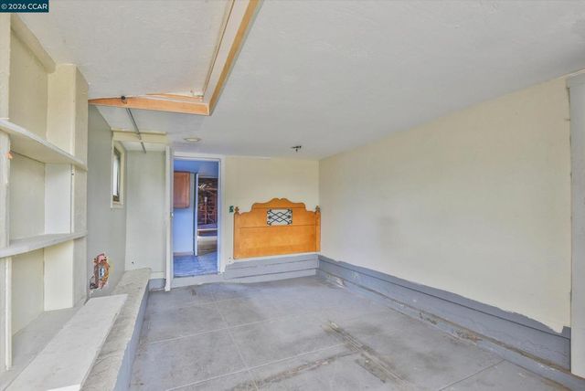 3750 Angelo Ave, Oakland, CA 94619