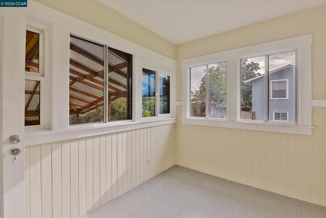 3750 Angelo Ave, Oakland, CA 94619