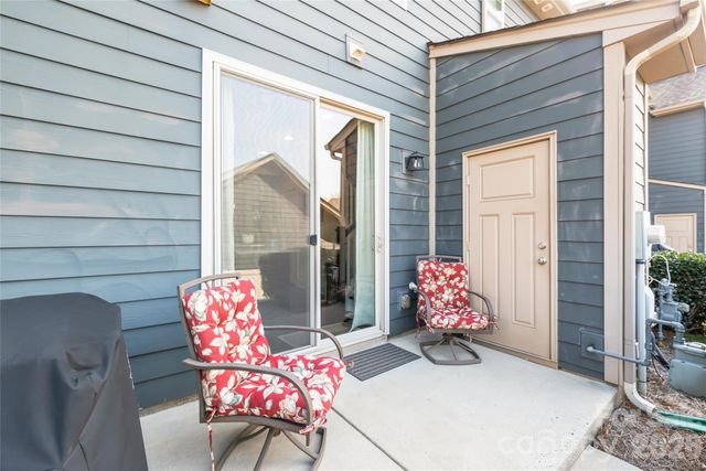 3217 Bending Birch Place, Charlotte, NC 28206