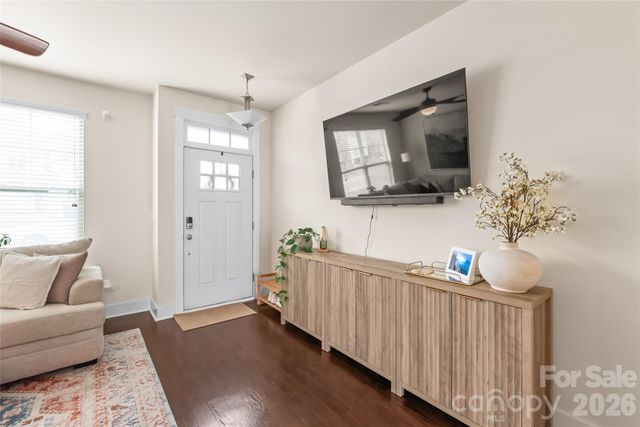 3217 Bending Birch Place, Charlotte, NC 28206