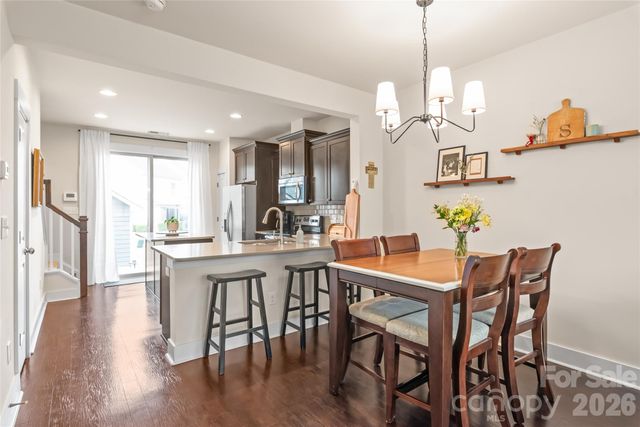 3217 Bending Birch Place, Charlotte, NC 28206