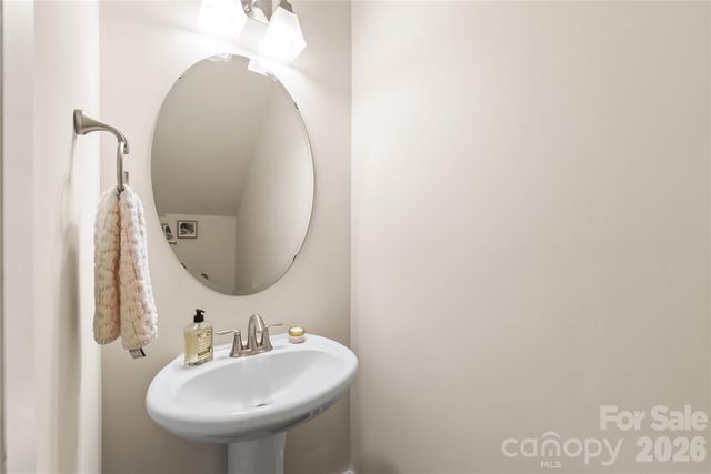 3217 Bending Birch Place, Charlotte, NC 28206