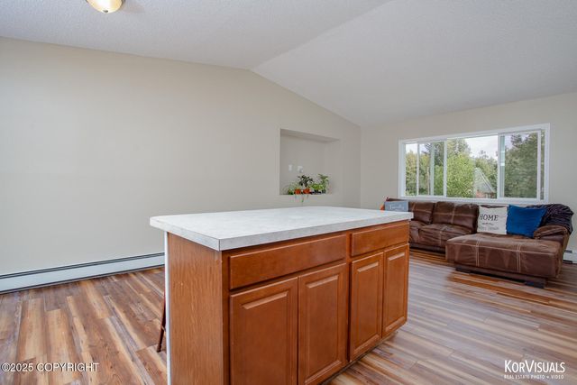 5301 E Revolutionary Way, Wasilla, AK 99654
