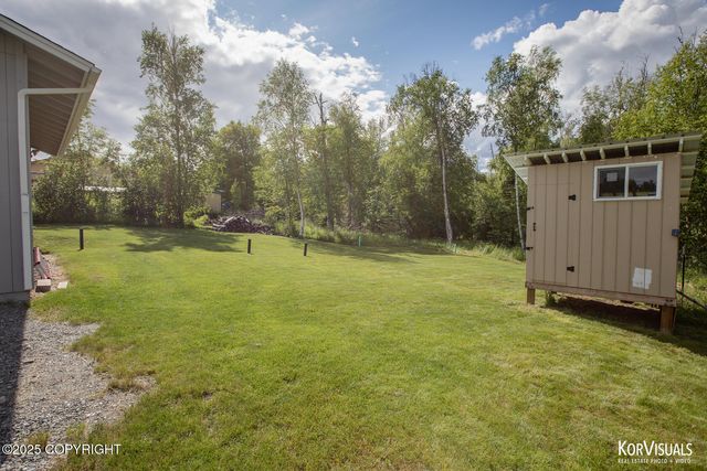 5301 E Revolutionary Way, Wasilla, AK 99654