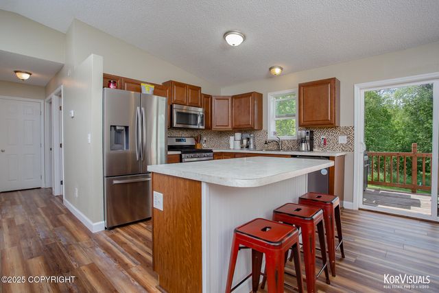 5301 E Revolutionary Way, Wasilla, AK 99654