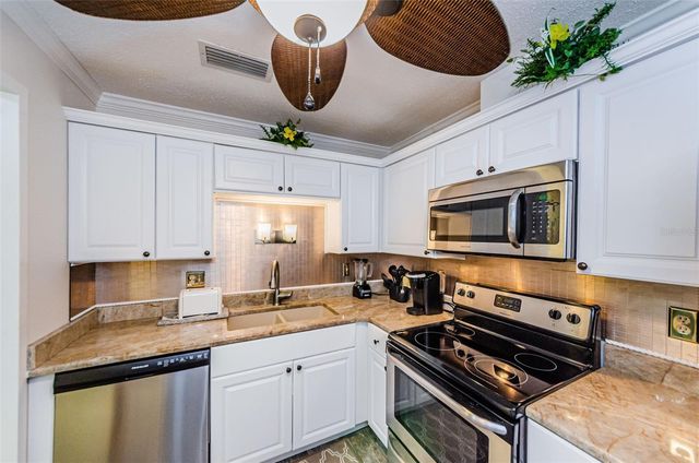 2700 BAYSHORE BOULEVARD 2201, Dunedin, FL 34698