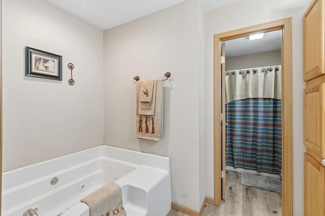 W6800 County Road D, Oxford, WI 53952