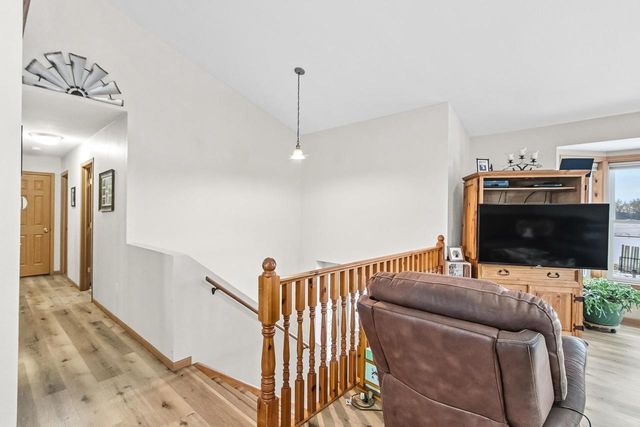 W6800 County Road D, Oxford, WI 53952