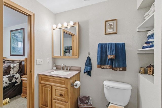 W6800 County Road D, Oxford, WI 53952