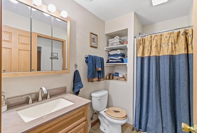 W6800 County Road D, Oxford, WI 53952