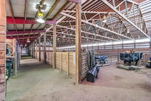 W6800 County Road D, Oxford, WI 53952