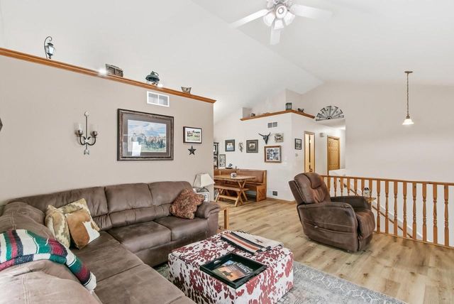 W6800 County Road D, Oxford, WI 53952