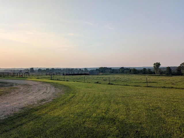 W6800 County Road D, Oxford, WI 53952