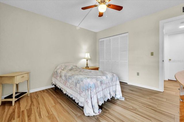 5209 WEDGEWOOD LANE 17, Sarasota, FL 34235