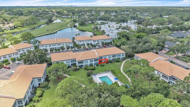 5209 WEDGEWOOD LANE 17, Sarasota, FL 34235