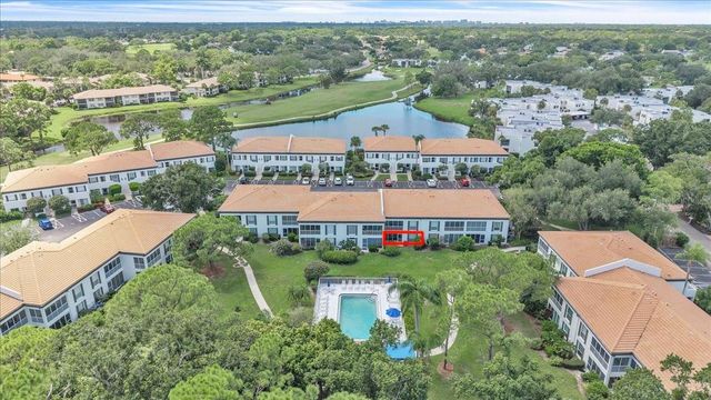 5209 WEDGEWOOD LANE 17, Sarasota, FL 34235