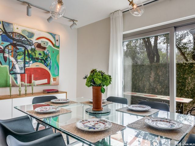 185 Terrell Rd Apt 101, San Antonio, TX 78209