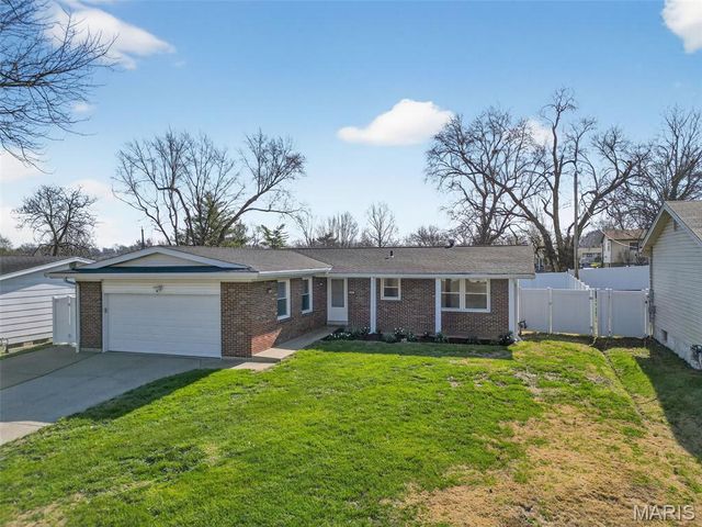 616 Norma Drive, St Charles, MO 63301