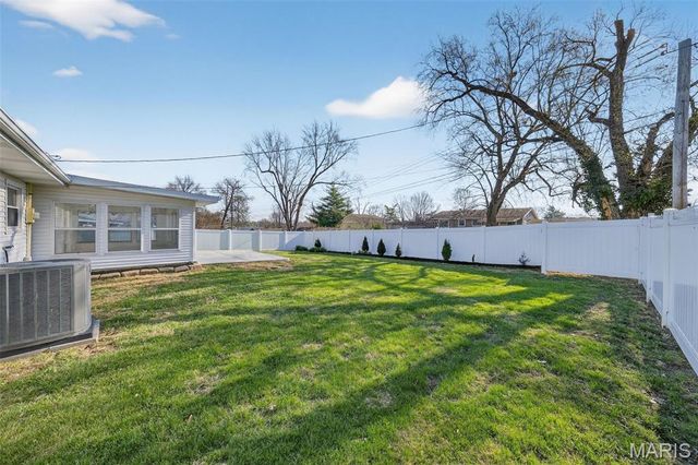 616 Norma Drive, St Charles, MO 63301