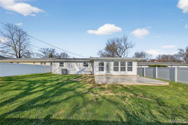 616 Norma Drive, St Charles, MO 63301