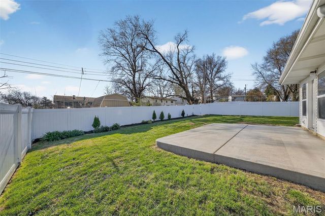 616 Norma Drive, St Charles, MO 63301