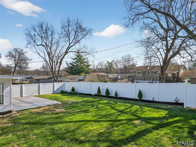 616 Norma Drive, St Charles, MO 63301