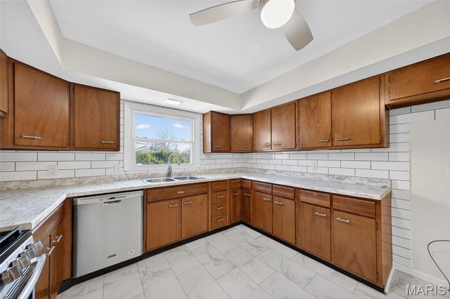 616 Norma Drive, St Charles, MO 63301