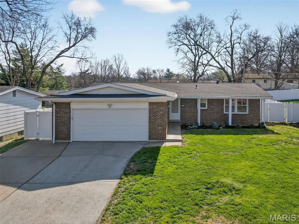 616 Norma Drive, St Charles, MO 63301
