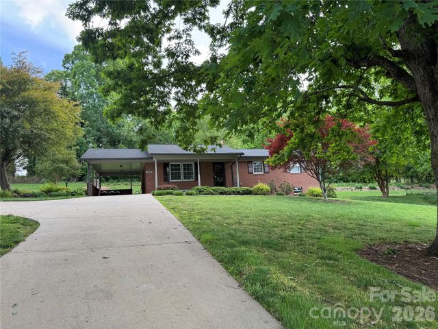 1802 Hopewell Road, Morganton, NC 28655