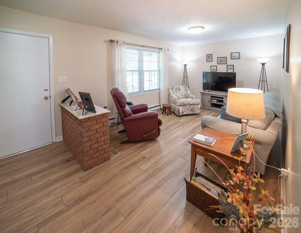 1802 Hopewell Road, Morganton, NC 28655