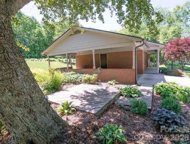 1802 Hopewell Road, Morganton, NC 28655